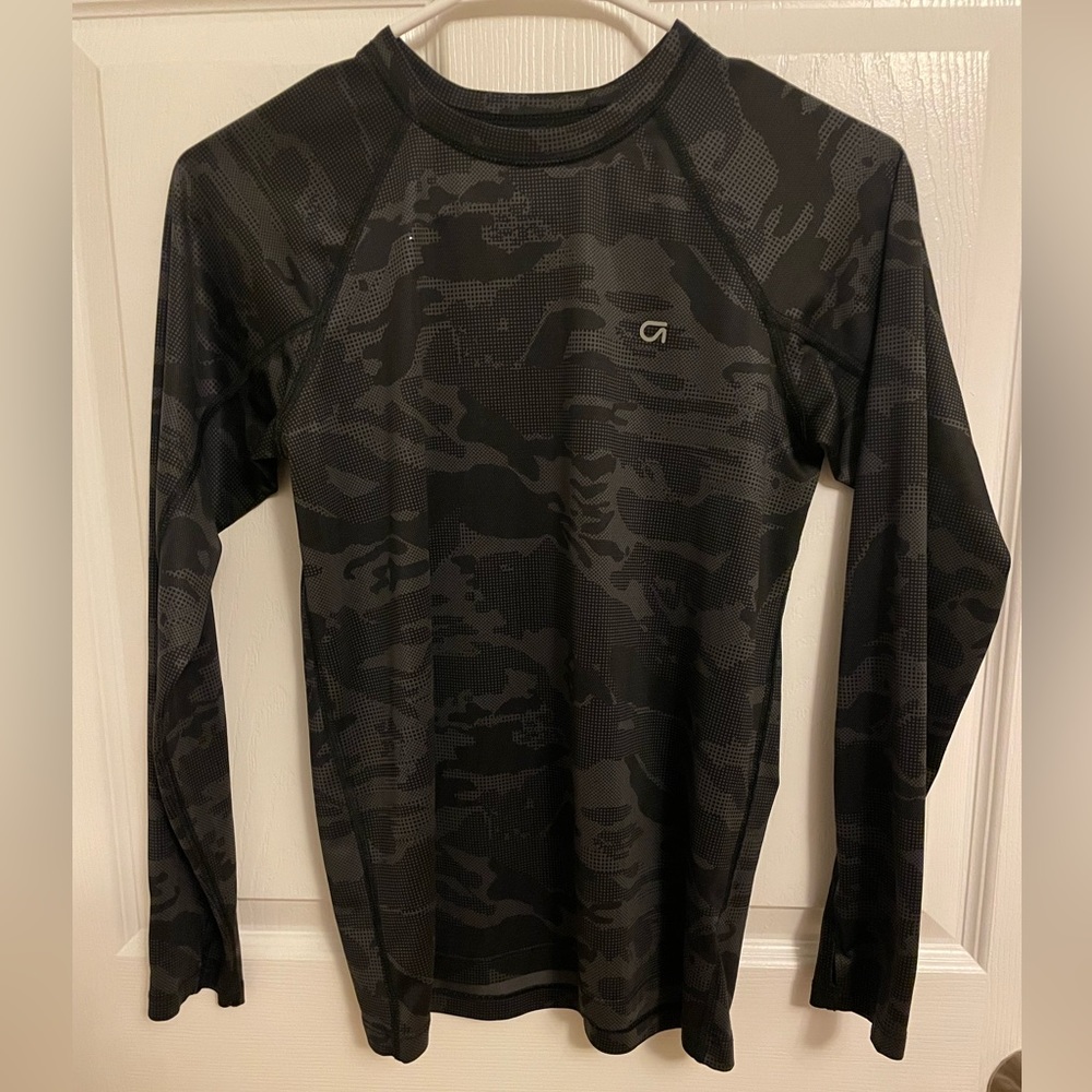 Gap Dri-Fit Long Sleeve Shirt